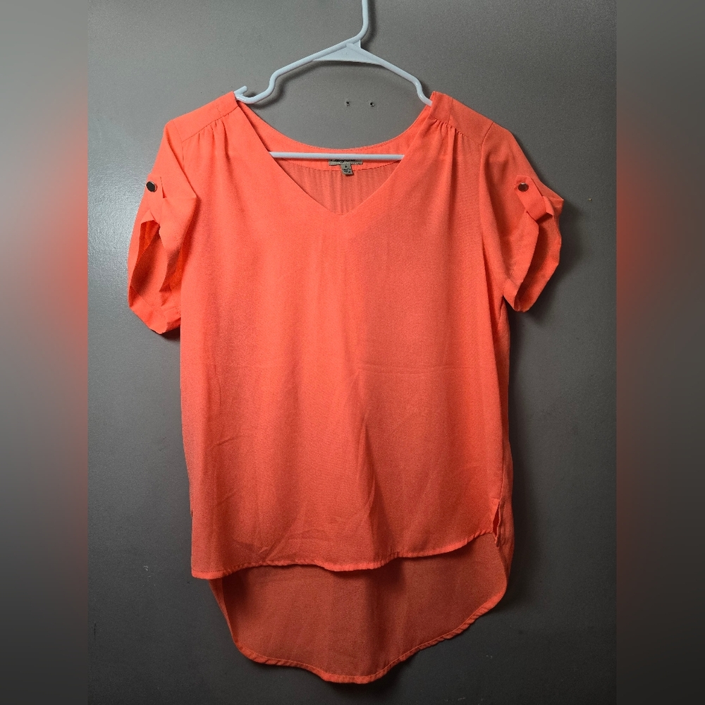 Small orange Lily Star shirt